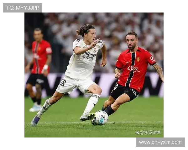 皇马球迷不满判罚,伯纳乌响起嘘声 皇马球迷不满判罚,伯纳乌响起嘘声